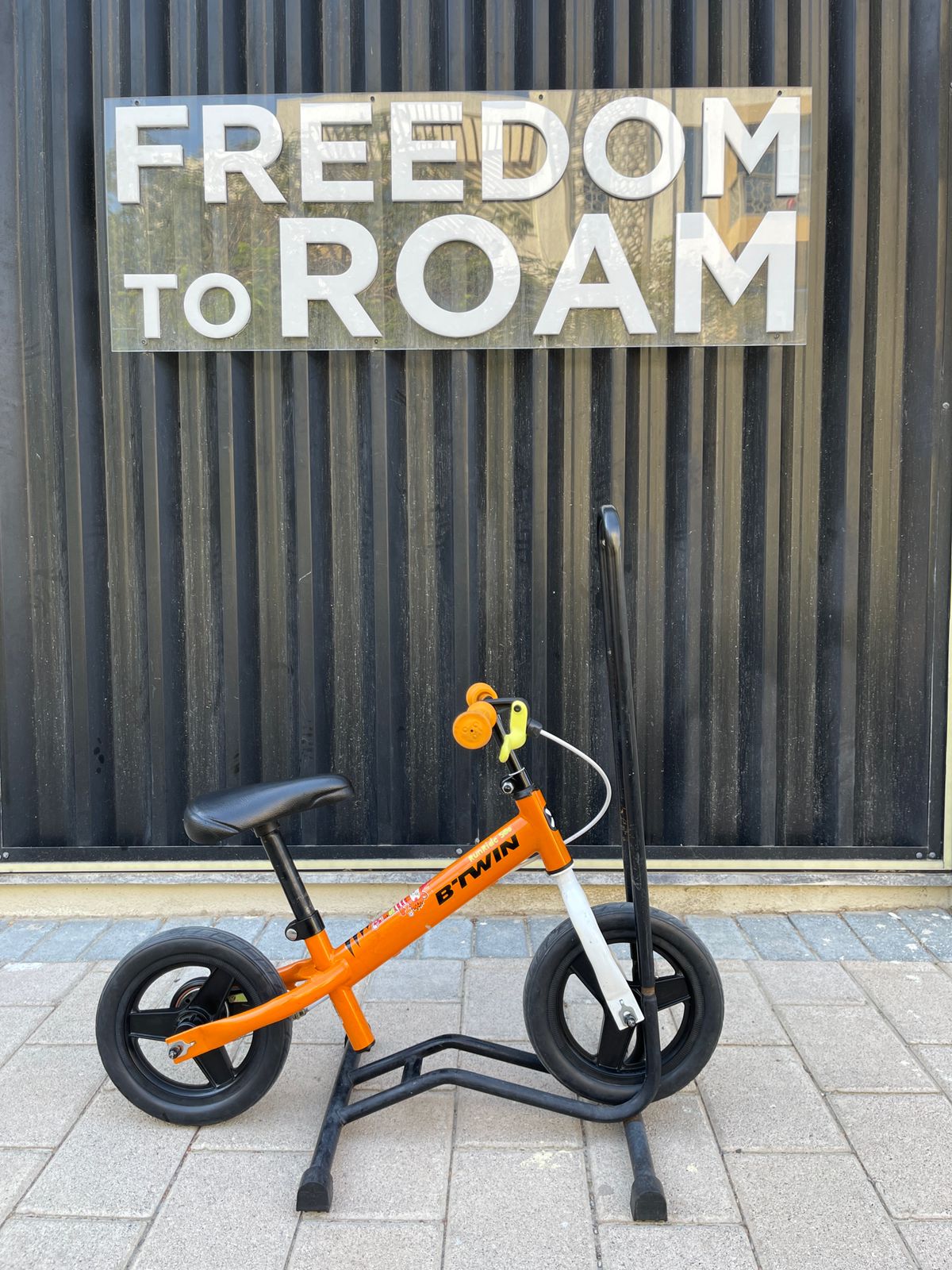 B'TWIN RBalance Bike 12'' (Orange): Start Rolling with Style on Aluminum Frame